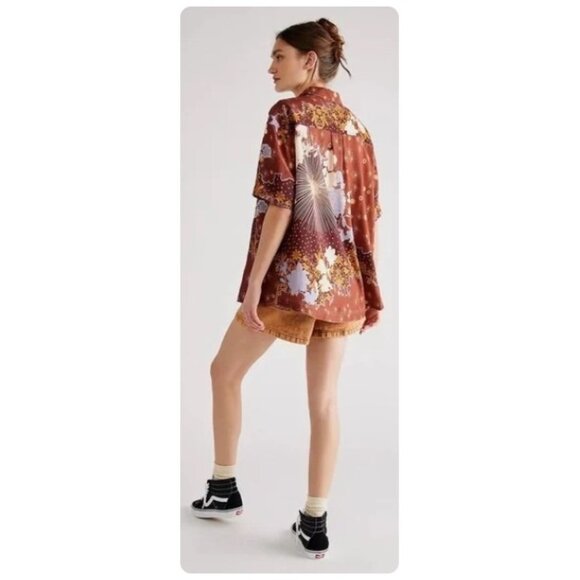 We The Free People Brown Good Vibes Button Down Short Sleeve Shirt sz M - Picture 2 of 8